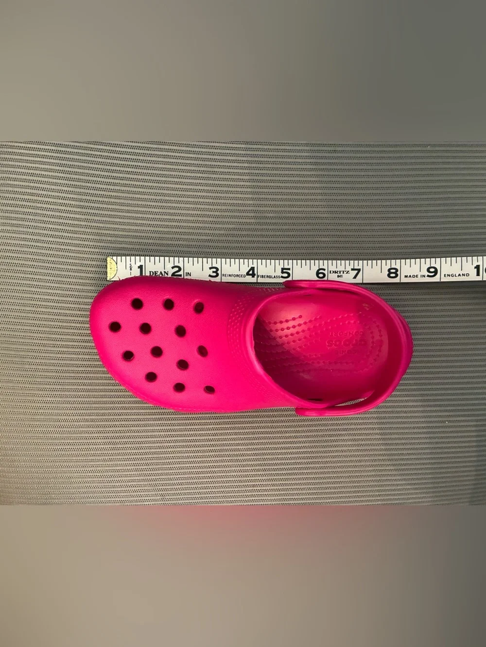 CROCS lightweight hot